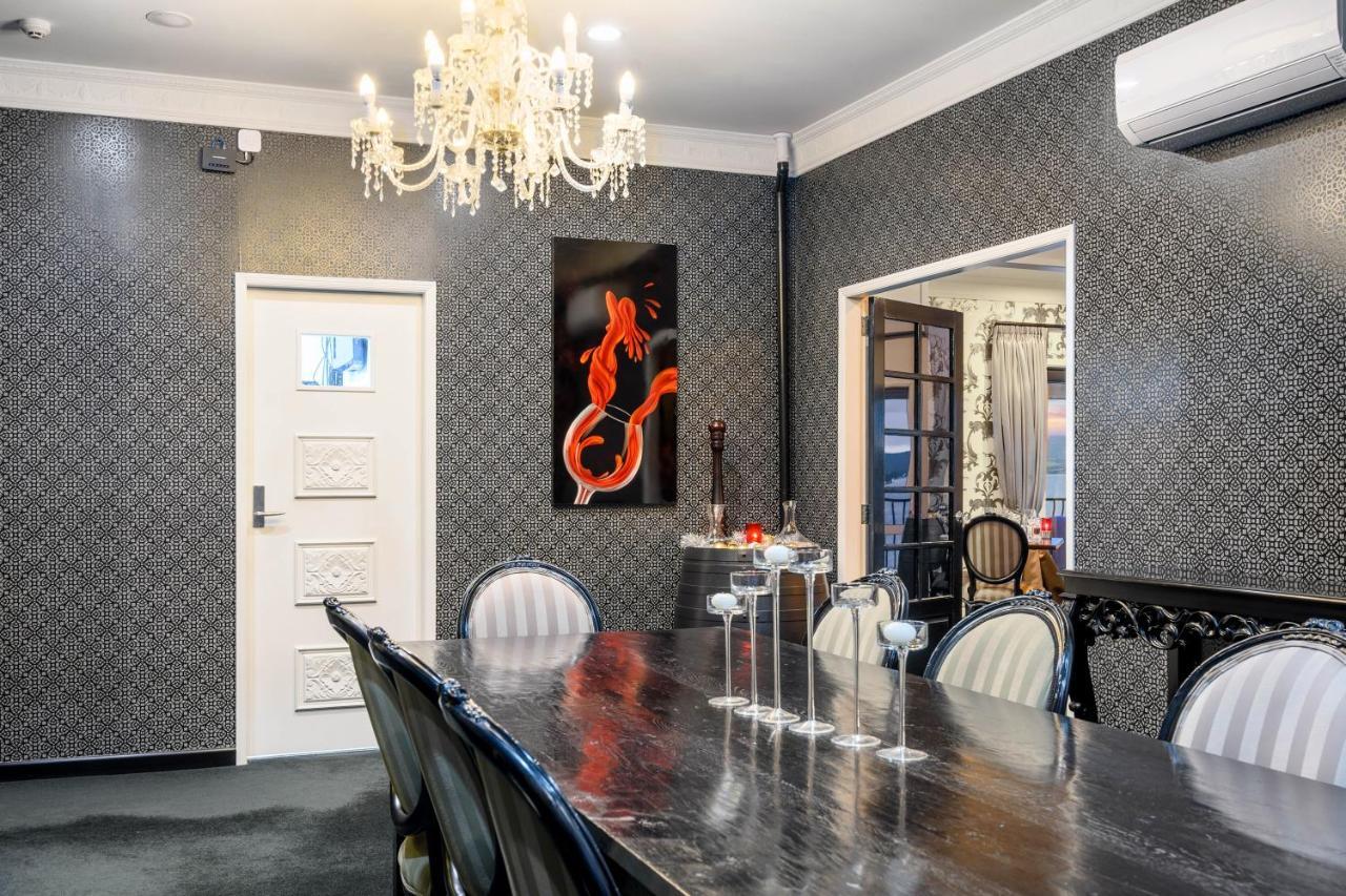 Black Swan Lakeside Boutique Hotel Rotorua Bagian luar foto