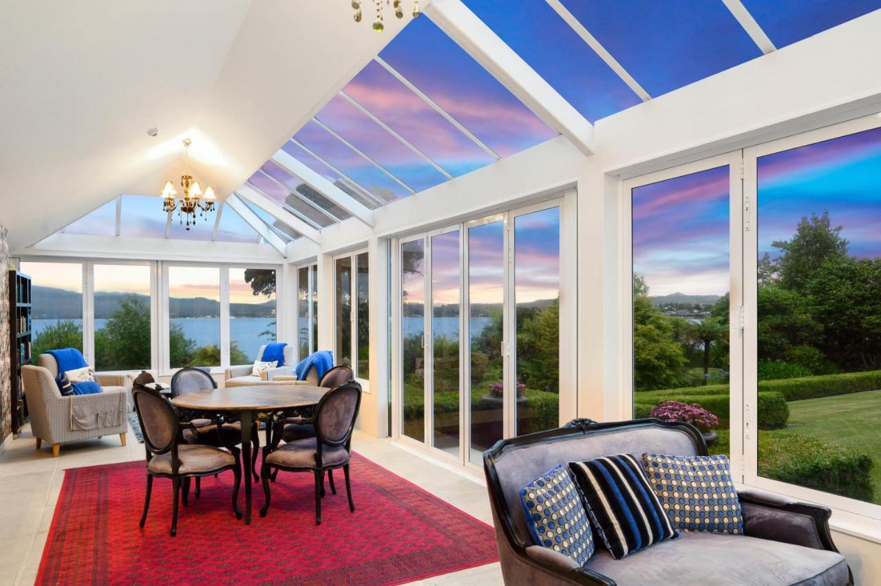 Black Swan Lakeside Boutique Hotel Rotorua Bagian luar foto