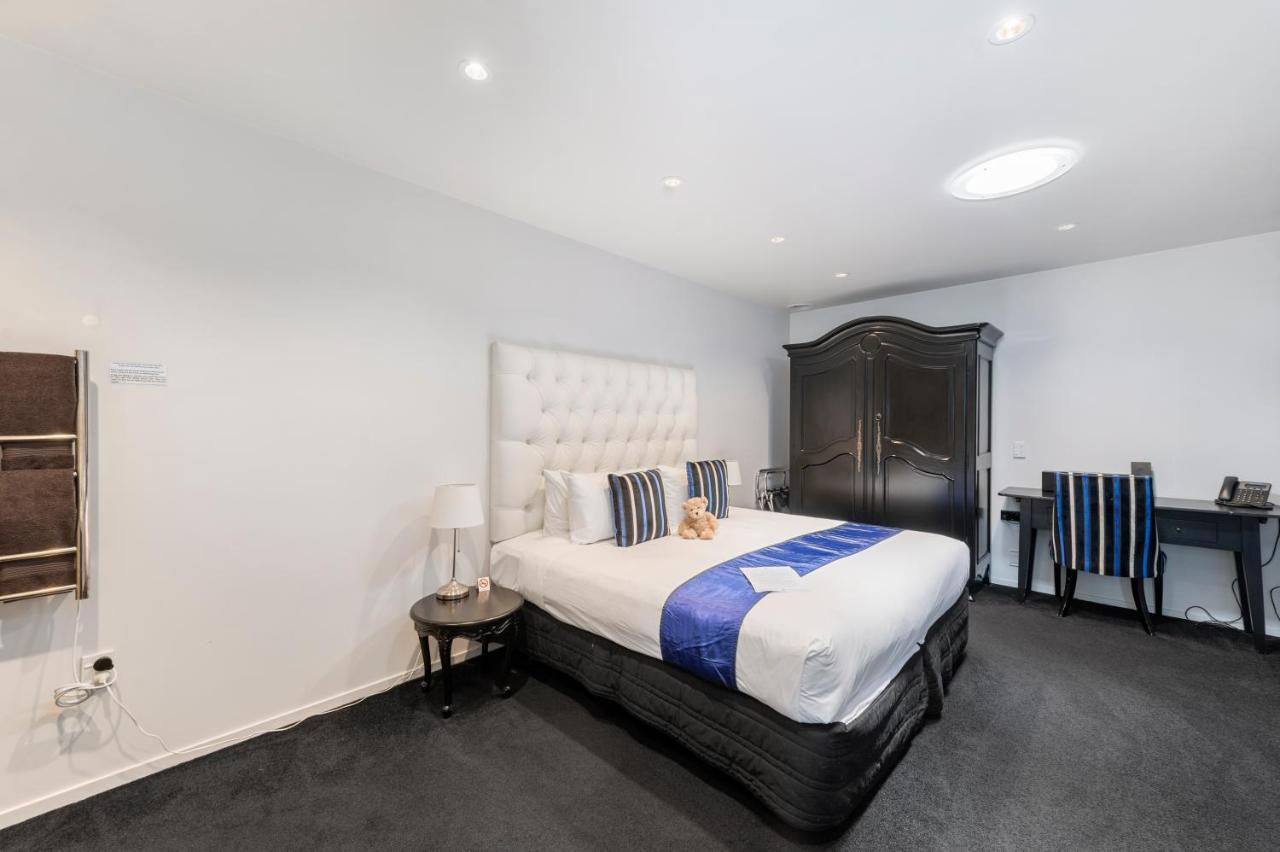 Black Swan Lakeside Boutique Hotel Rotorua Bagian luar foto