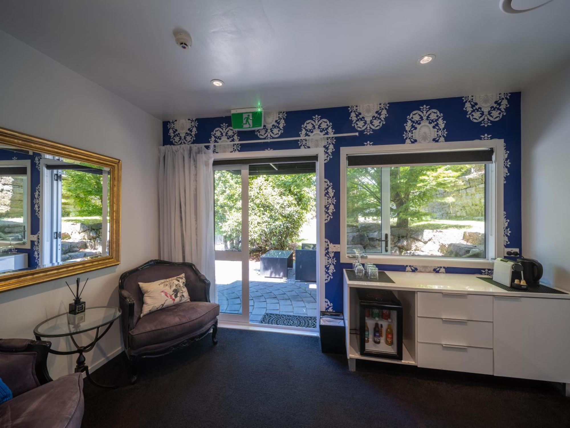 Black Swan Lakeside Boutique Hotel Rotorua Bagian luar foto