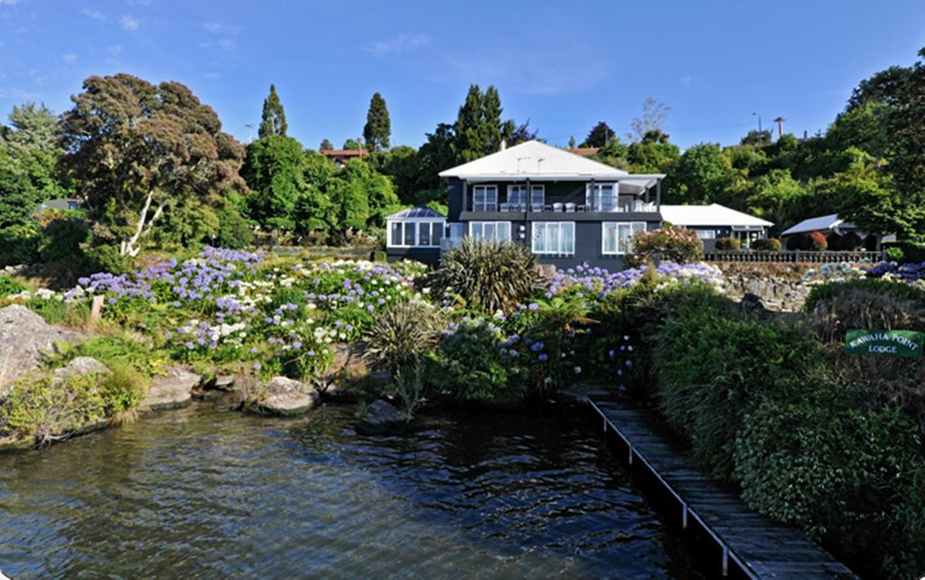 Black Swan Lakeside Boutique Hotel Rotorua Bagian luar foto