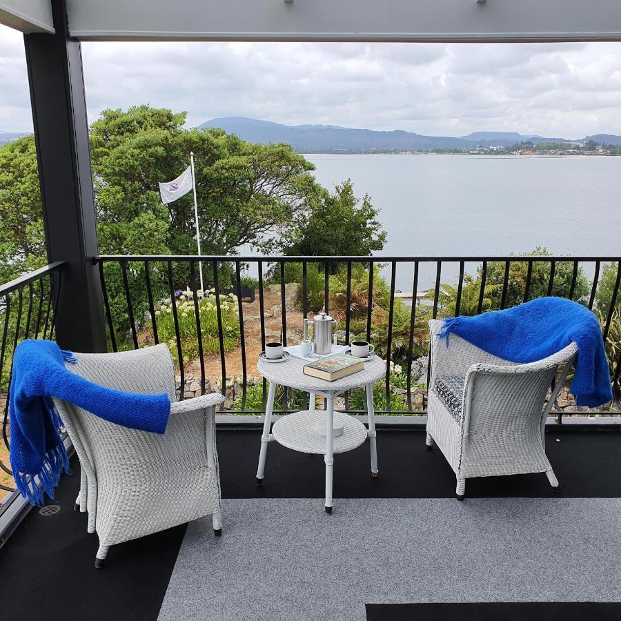 Black Swan Lakeside Boutique Hotel Rotorua Bagian luar foto